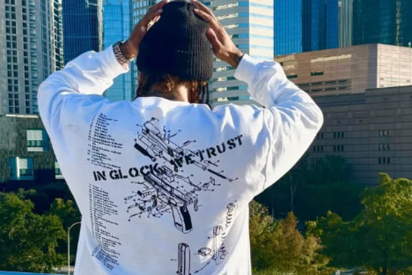 " In Glock We Trust " Cropped Sweatshirt